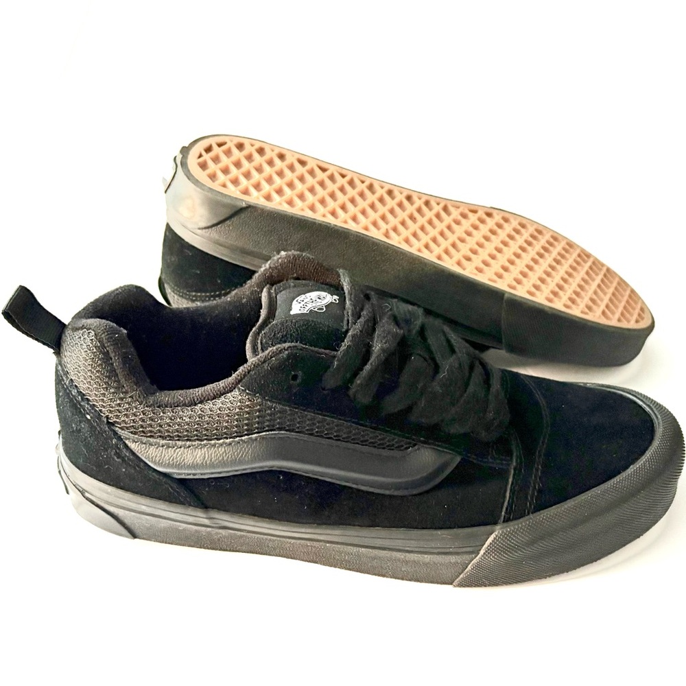 Nu Skool VANS Black, Unisex Shoes US Sz 8 Men / Sz 9.5 Women